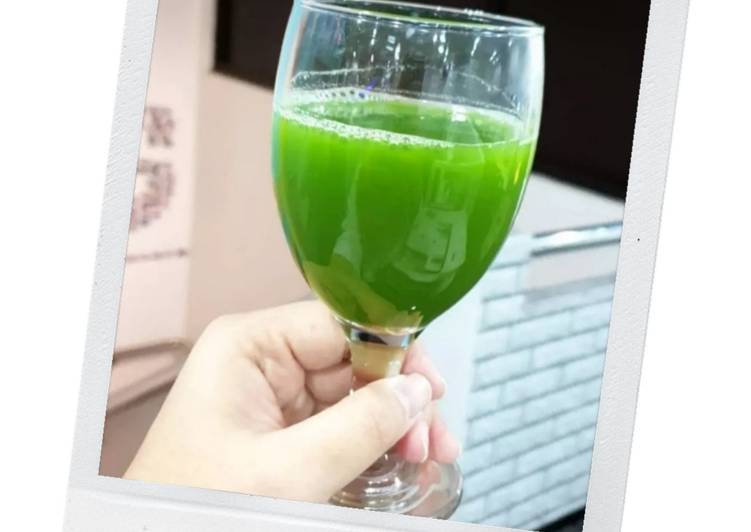 Bagaimana Membuat Celery &amp; Kiwi Homemade Pressed Juice yang Menggugah Selera