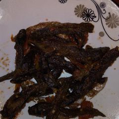 A picture of Fried mud fish.