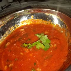 A picture of Marinara sauce (simple).