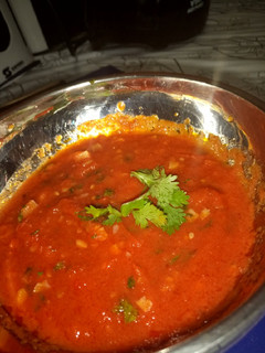 A picture of Marinara sauce (simple).