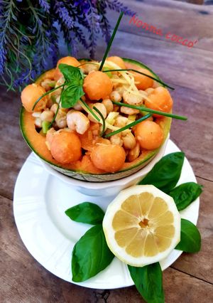 Foto di Insalata di melone ceci e gamberi