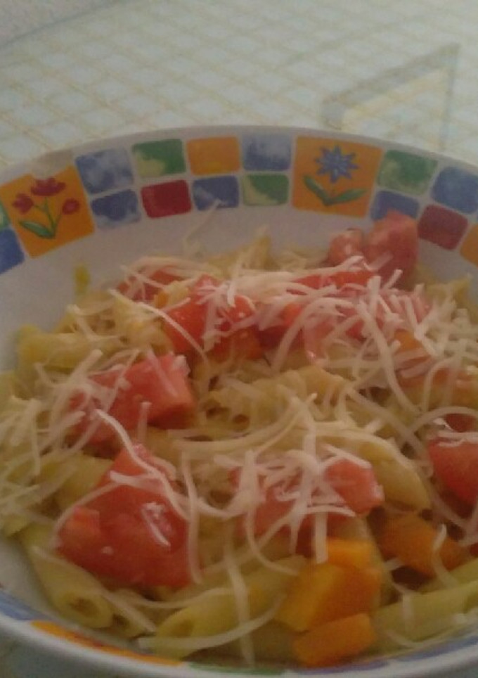 Una foto de Pasta con calabaza al curry
