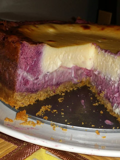 Gluténmentes erdei gyümölcsös sajttorta recept fotója