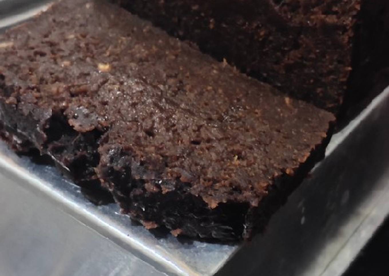 Cara Gampang Menyiapkan 6. Fudge moist banana chocolate cake (tanpa
mixer n butter) Anti Gagal