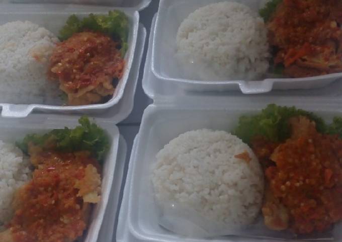 Ayam Geprek Simple no Ribet