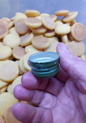 Una foto de Alfajores de maizena, con aceite