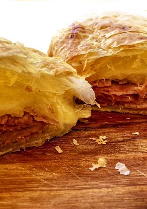 Foto di Rotolo di sfoglia filante con prosciutto e patate