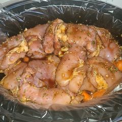 A picture of Honey garlic chicken in slow cooker.