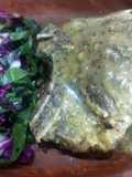 Lomo a la mostaza en bolsa y ensalada picante de repollo morado