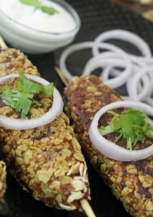A picture of Oats Beetroot Seekh kabab.
