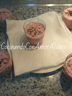 Una foto de Batido de fresa natural