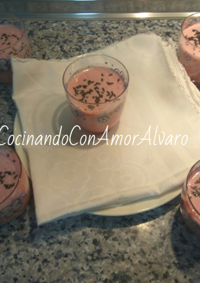 Una foto de Batido de fresa natural