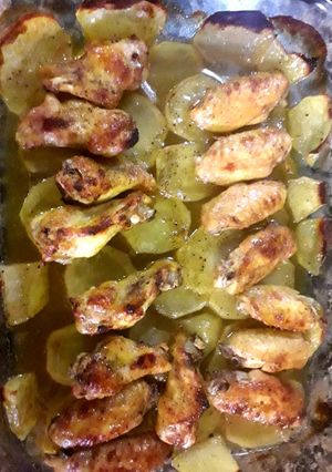 Una foto de Alitas de pollo con miel y vinagre