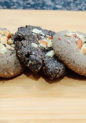 A picture of Kuttu ke atte ke biscuits.