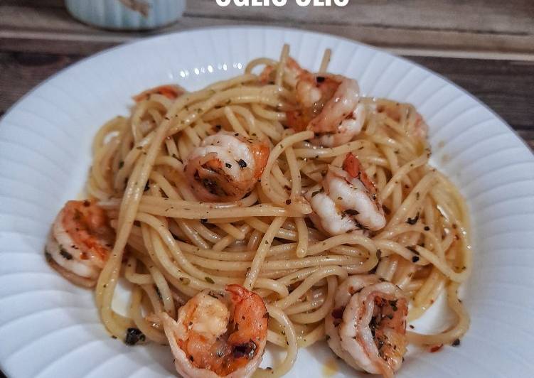 Resep Spaghetti prawn aglio olio yang Enak Banget