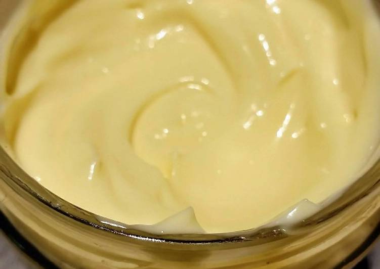 How to Make Any-night-of-the-week Homemade Mayonnaise