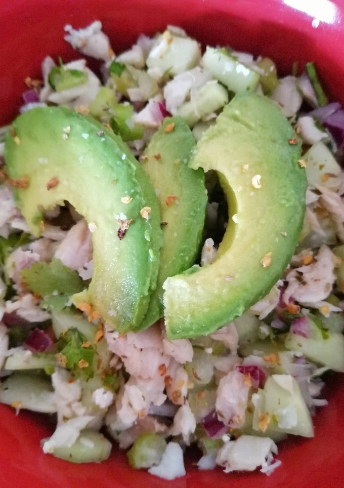 Una foto de Ceviche con pescado cocinado