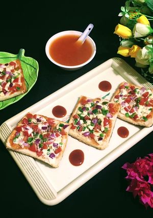 A picture of Vegetable Cheese Toast.