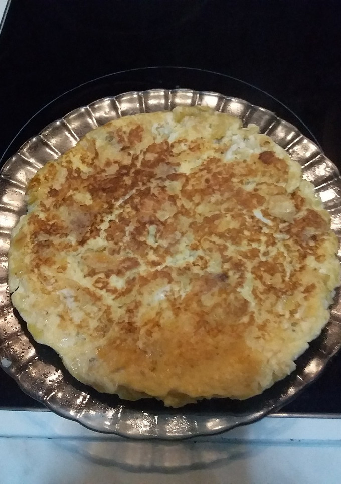 Una foto de Hoy ha tocado tortilla de patatas fritas de bolsa por el chef Dav