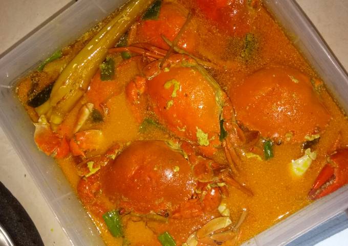 Langkah Mudah untuk Membuat Kepiting kuah santan, Lezat Sekali