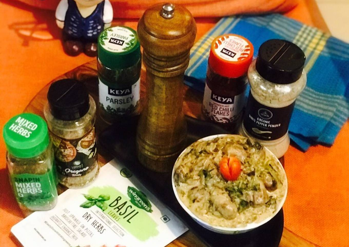 Italian Creamy Lemony Garlic Cheesy Mushrooms