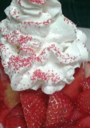 A picture of Easy Strawberry Shortcake.