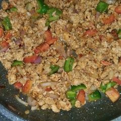 Chicken vegetable filling A picture of Chicken vegetable filling.