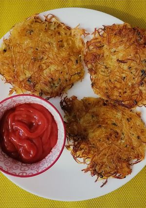 Une photo de Rösti (galettes de pomme de terre) - vegan, sans gluten