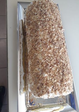 Φωτογραφία της συνταγής Ρολό αμυγδάλου για τη γιορτή της μαμάς μου και της κόρης μου