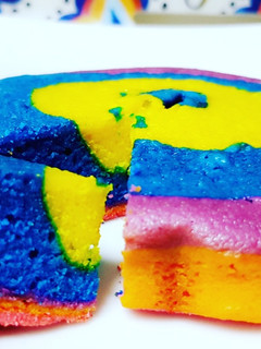 A picture of Rainbow cake.