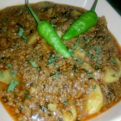 A picture of Alo Qeema.