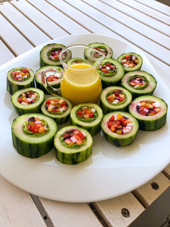 Una foto de Ensalada de pepino relleno