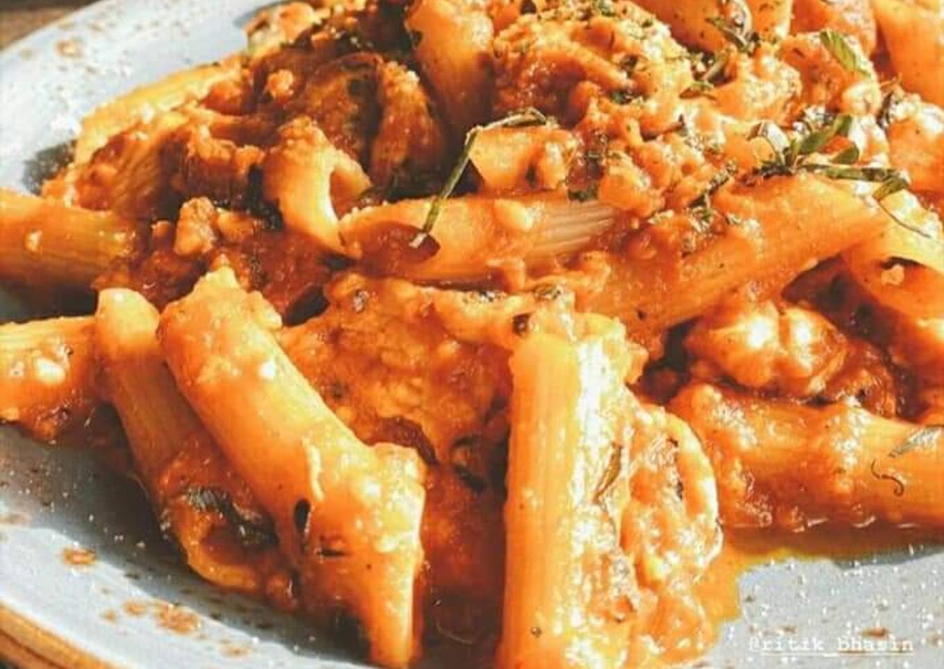 Red sauce pasta