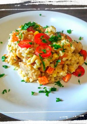 Una foto de Arroz con Pollo y Verduras