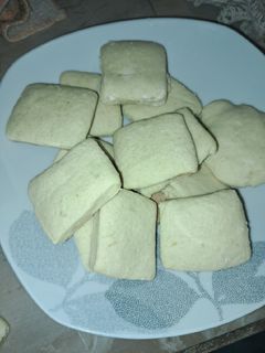 Una foto de Galletitas ricas, fáciles y con pocos ingredientes 🤤🥰