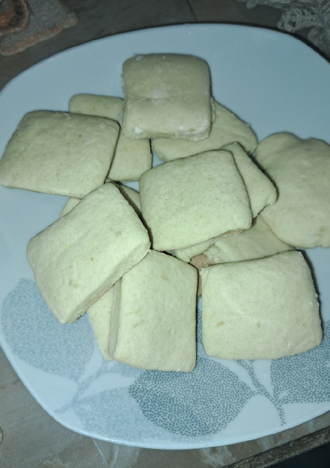 Una foto de Galletitas ricas, fáciles y con pocos ingredientes 🤤🥰