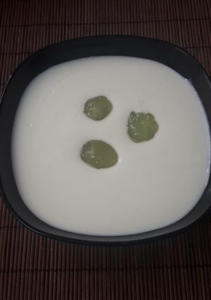 A picture of Ajoblanco.