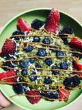 Avena con matcha y berries (VEGANO)
