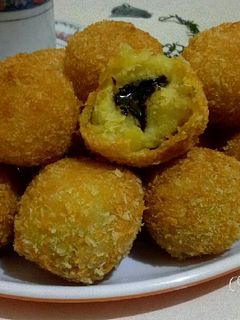 Foto resep Bola bola Ubi isi Coklat