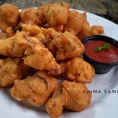 Mong ki daal ke pakoray A picture of Mong ki daal ke pakoray.