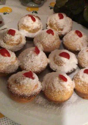 Una foto de Muffins de banana (plátano, cambur) y gotas de chocolate