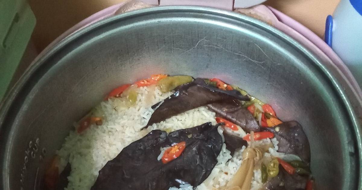 Resep Nasi liwet Gurih Rice cooker khas Sunda oleh Bunda Khanza - Cookpad