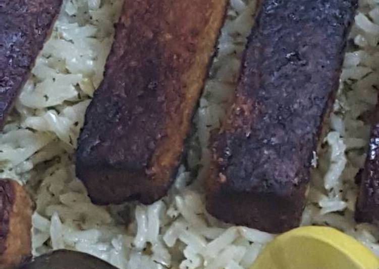 Recipe Delicious كباب بصلصة الشواء مع رز بالبقدونس والشبت