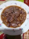 Carrillada con champiñones en salsa de cebolla en la olla gm g