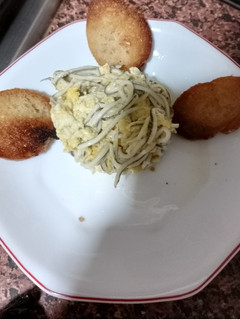 Una foto de Revuelto de Gulas