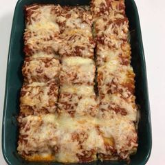 A picture of Stuffed Lasagna Rolls.