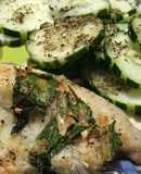 Filete de mojarra al epazote con pepinos en vinagre de sidra de manzana. 100% libre de grasa