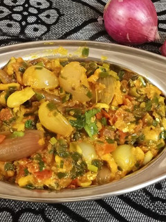 ડુંગળીયું (Dungariyu Recipe In Gujarati) રેસીપી મુખ્ય ફોટો
