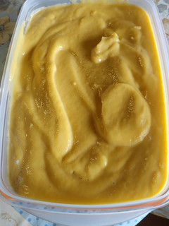 Una foto de Crema de calabaza y calabacín, facilísima y muy rica