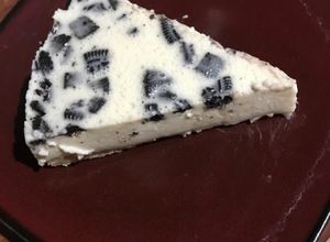 Una foto de Pay de queso con galletas Oreo